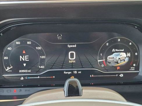 Used 2024 GMC Yukon XL Denali w/ Advanced Technology Package AWD/4WD image 11