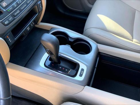 Used 2016 Honda Pilot EX-L image 16