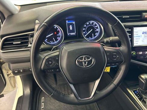 Certified 2020 Toyota Camry SE FWD image 18