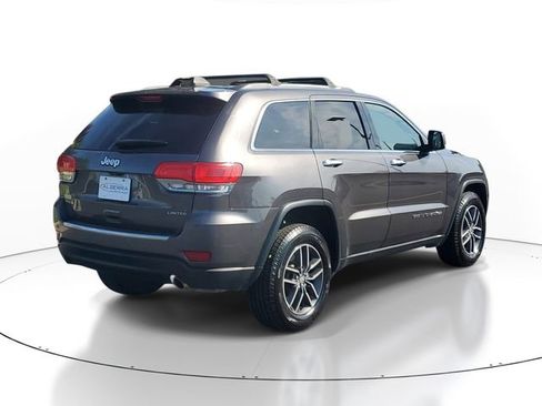 Used 2017 Jeep Grand Cherokee Limited AWD/4WD image 4