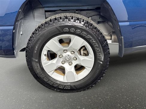 Used 2021 RAM 1500 Big Horn RWD image 30