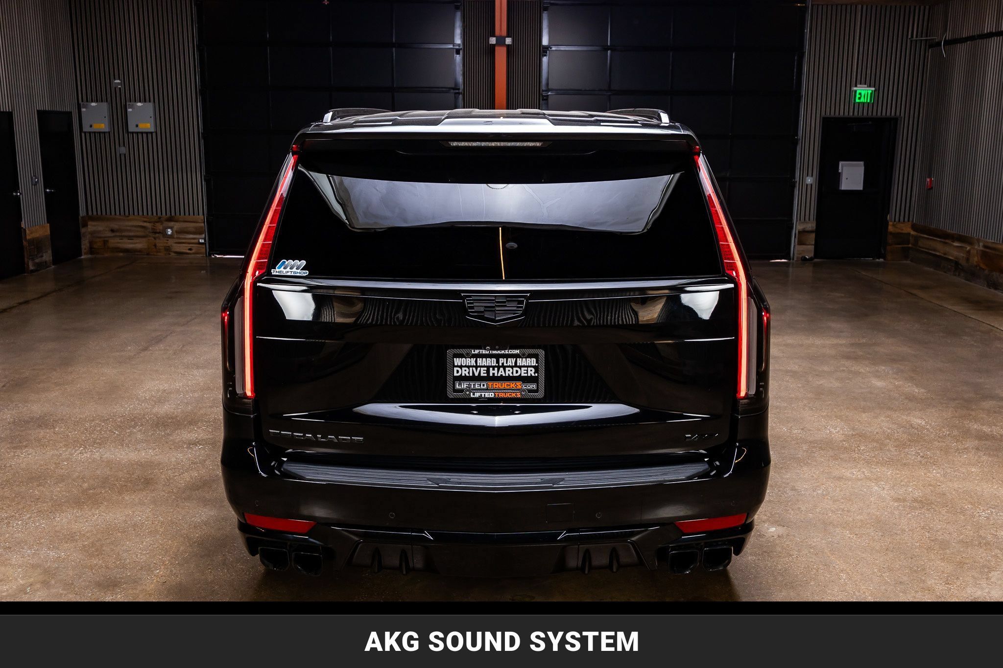 Used 2023 Cadillac Escalade ESV V AWD/4WD image 8