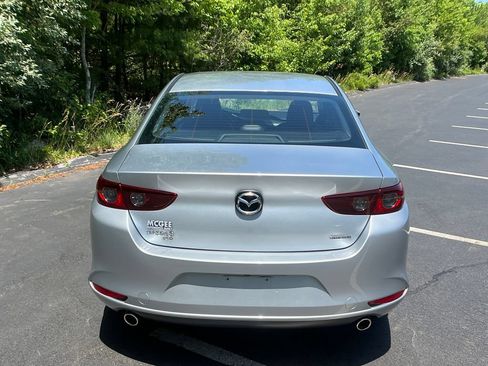 Used 2020 MAZDA MAZDA3 AWD Sedan w/ Select Package image 4