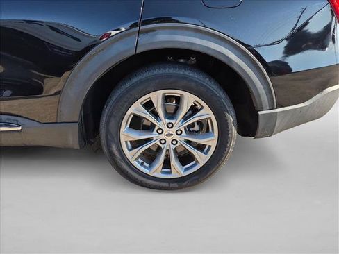 Used 2022 Ford Explorer Limited RWD image 17