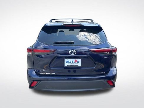 Used 2026 Toyota Highlander XLE AWD/4WD image 10