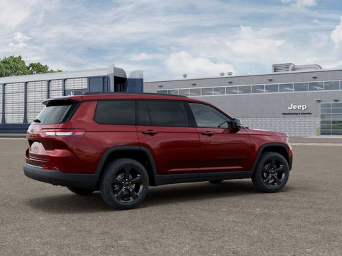 New 2025 Jeep Grand Cherokee L Limited w/ Black Appearance Package AWD/4WD image 4