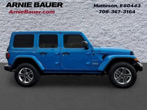 Used 2022 Jeep Wrangler Unlimited Sahara w/ Cold Weather Group AWD/4WD image 4