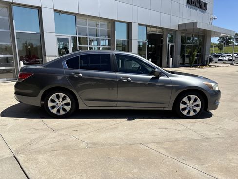 Used 2009 Honda Accord EX-L image 9
