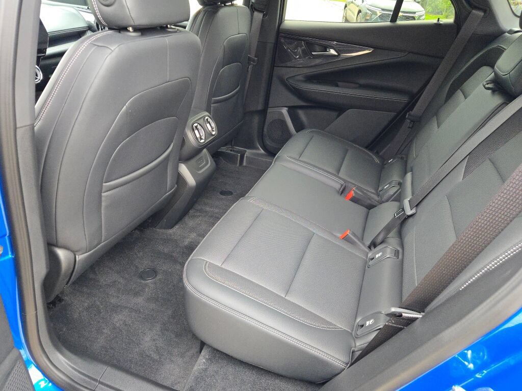 Used 2024 Chevrolet Blazer EV LT AWD/4WD image 21