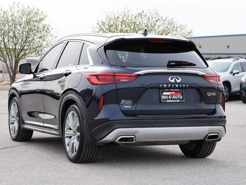Used 2021 INFINITI QX50 Sensory w/ Accent Package image 11