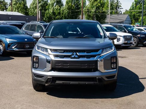 Used 2026 Mitsubishi Outlander Sport SE AWD/4WD image 2