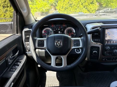 Used 2017 RAM 2500 Laramie w/ Convenience Group AWD/4WD image 10