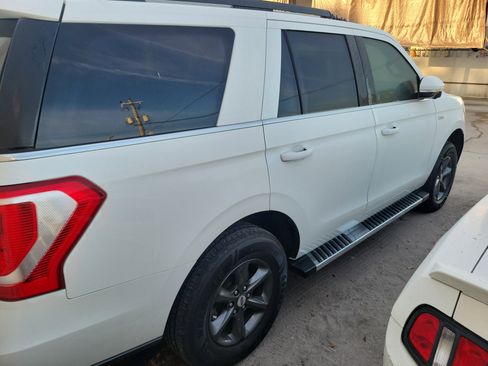 Used 2020 Ford Expedition XLT w/ Equipment Group 202A image 9