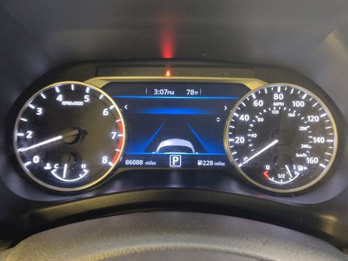 Used 2020 Nissan Sentra SV FWD image 23