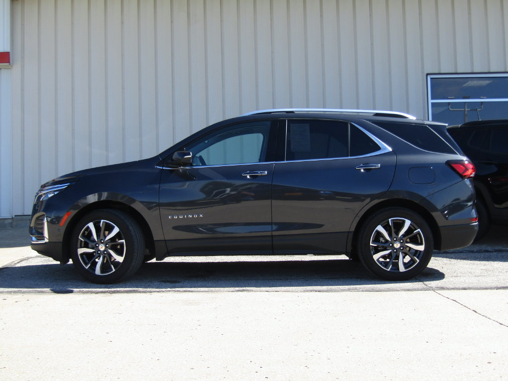 Used 2022 Chevrolet Equinox Premier AWD/4WD image 11