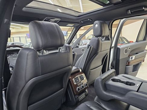 Used 2017 Land Rover Range Rover HSE image 26