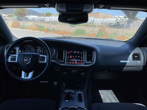 Used 2012 Dodge Charger SXT RWD image 10