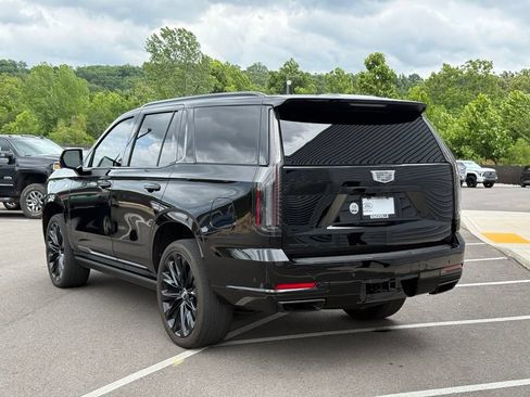 Used 2025 Cadillac Escalade Sport Platinum w/ LPO, ONYX Package AWD/4WD image 9
