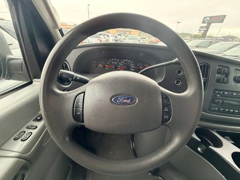 Used 2007 Ford E-350 and Econoline 350 XL RWD image 8