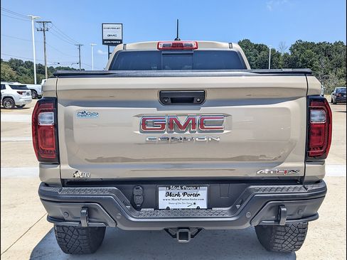 Used 2024 GMC Canyon AT4X w/ AT4X AEV Edition AWD/4WD image 13
