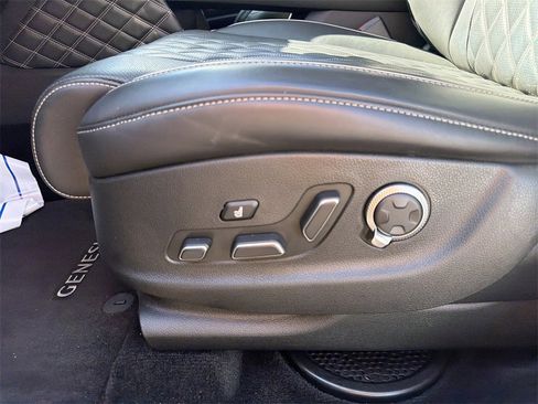 Used 2024 Genesis GV80 3.5T w/ Prestige Package image 14