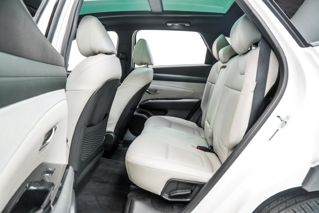Used 2025 Hyundai Tucson Limited FWD image 19