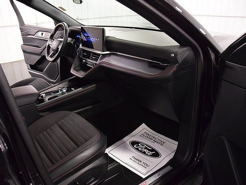 Used 2025 Ford Explorer ST-Line image 30