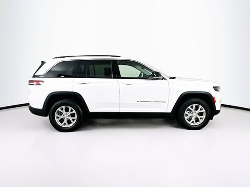 Used 2023 Jeep Grand Cherokee Limited RWD image 10