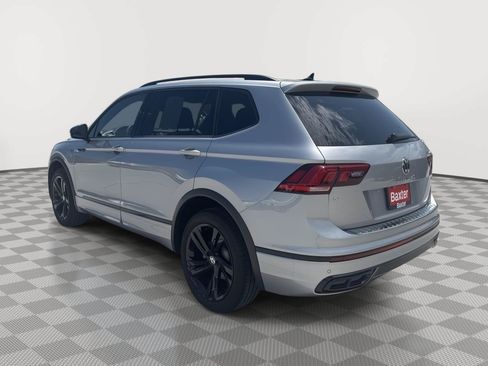 Used 2023 Volkswagen Tiguan SE R-Line AWD/4WD image 7