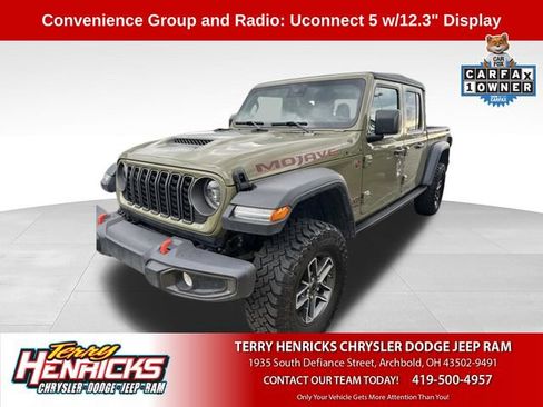 Used 2025 Jeep Gladiator Mojave w/ Convenience Group AWD/4WD image 1
