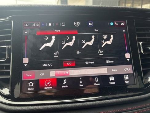 Used 2025 Dodge Durango GT AWD/4WD image 12