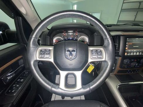 Used 2017 RAM 1500 Laramie RWD image 14
