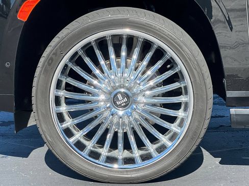Used 2021 Cadillac Escalade Premium Luxury Platinum AWD/4WD image 49