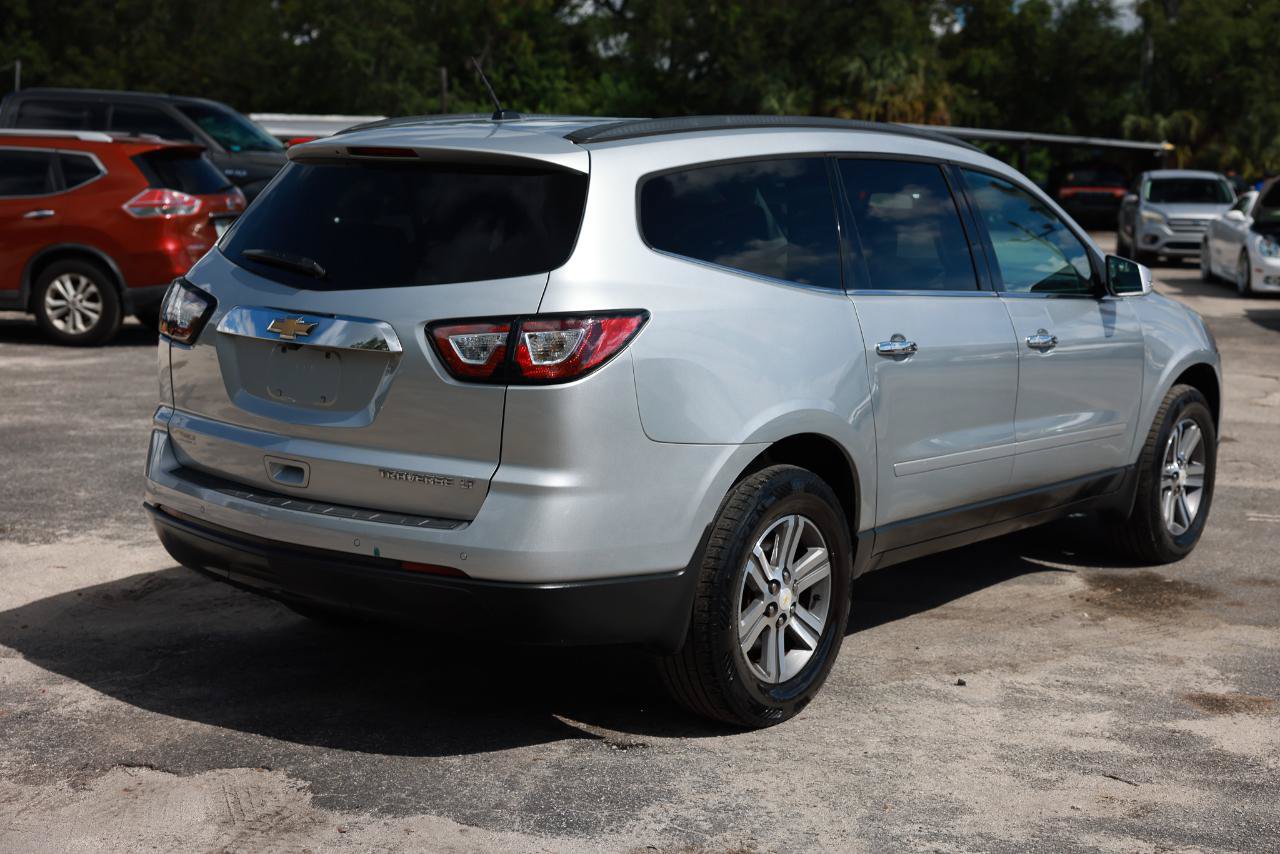 Used 2015 Chevrolet Traverse LT FWD image 11