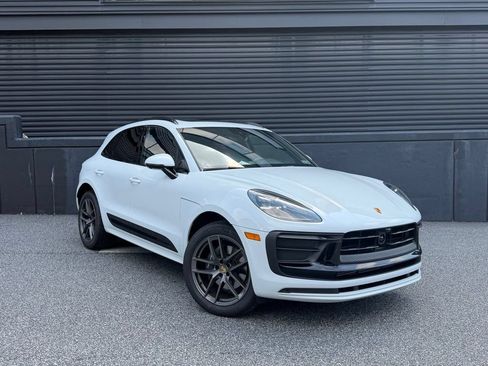 Certified 2026 Porsche Macan Turbo AWD/4WD image 12