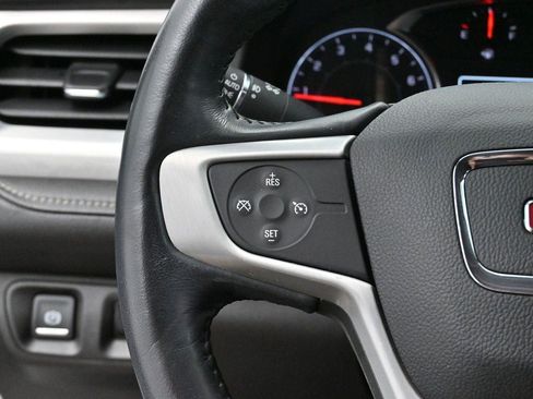 Used 2019 GMC Acadia SLT FWD image 17