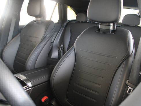 Used 2026 Mercedes-Benz GLC 300 4MATIC image 6