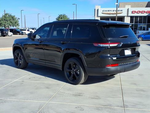New 2025 Jeep Grand Cherokee L Altitude AWD/4WD image 4