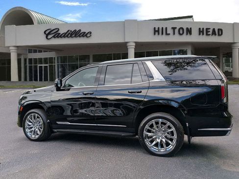 Certified 2021 Cadillac Escalade Premium Luxury w/ LPO, Illumination Package AWD/4WD image 3