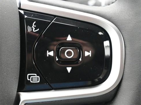 New 2026 Volvo XC90 T8 Plus image 26