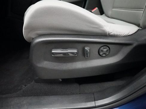 Used 2019 Honda CR-V EX image 28