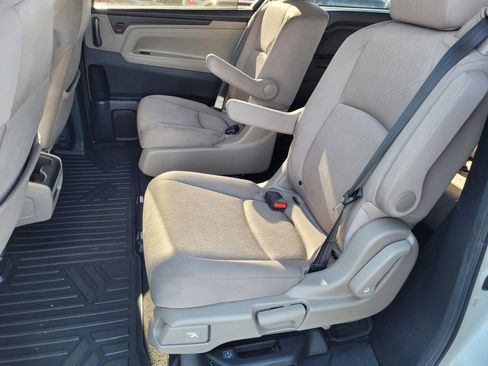 Used 2019 Honda Odyssey EX image 26