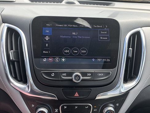 Used 2020 Chevrolet Equinox Premier image 17