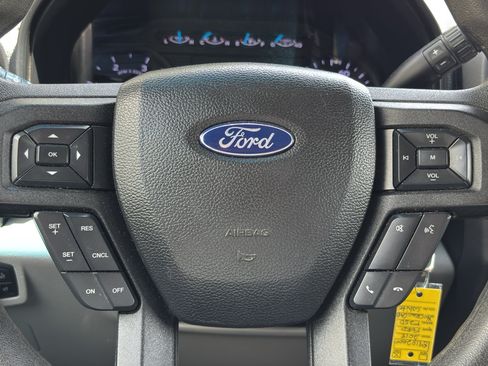 Used 2018 Ford F250 XL w/ Power Equipment Group AWD/4WD image 15