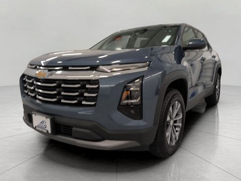 Used 2025 Chevrolet Equinox LT AWD/4WD image 13