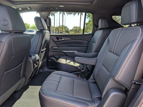 New 2026 Chevrolet Traverse High Country FWD image 15