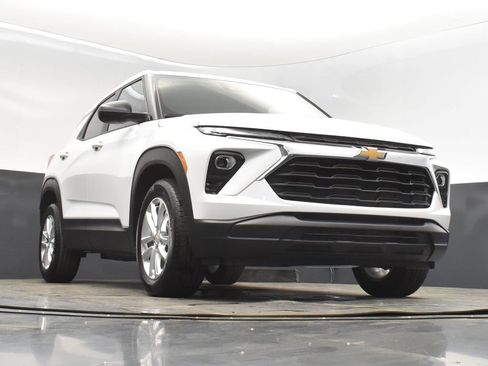 New 2025 Chevrolet TrailBlazer LS w/ LS Convenience Package image 43