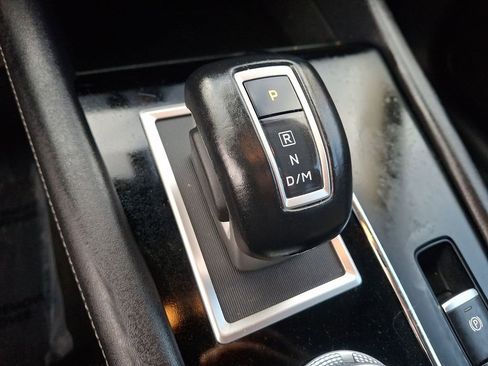 Used 2024 Mitsubishi Outlander SE image 17