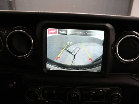 Used 2021 Jeep Wrangler Unlimited Rubicon w/ Dual Top Group AWD/4WD image 21