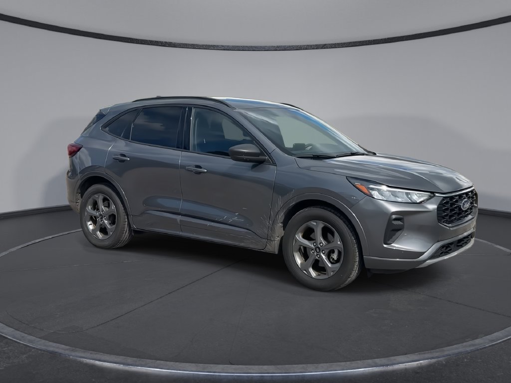Used 2024 Ford Escape ST-Line FWD image 2